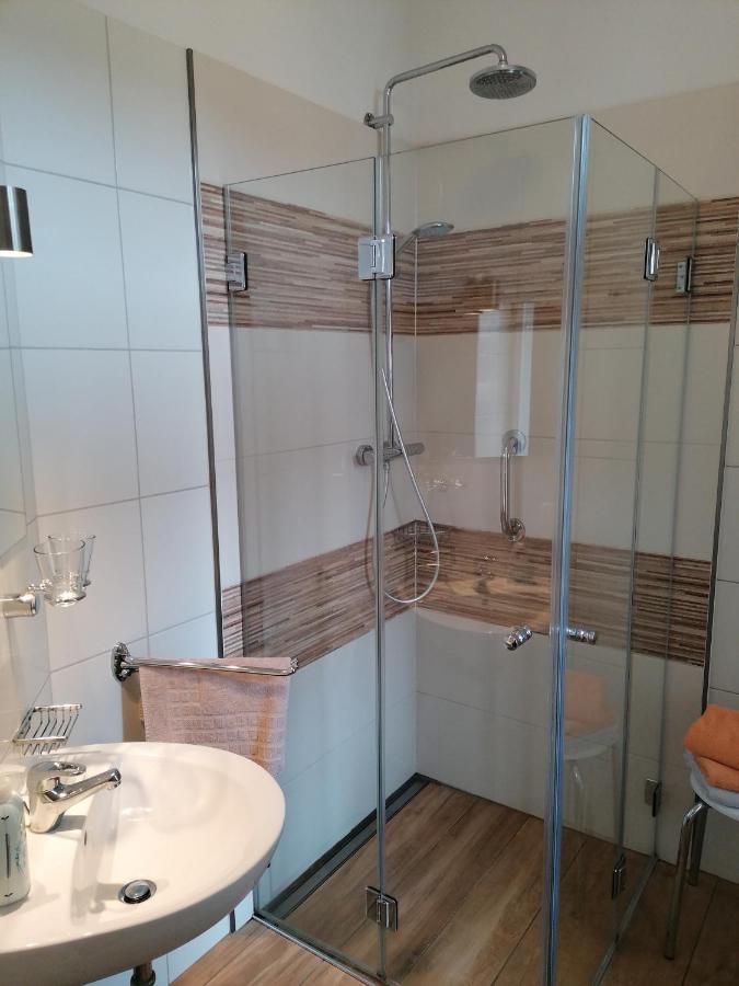 Görlitz Pension Gina מראה חיצוני תמונה