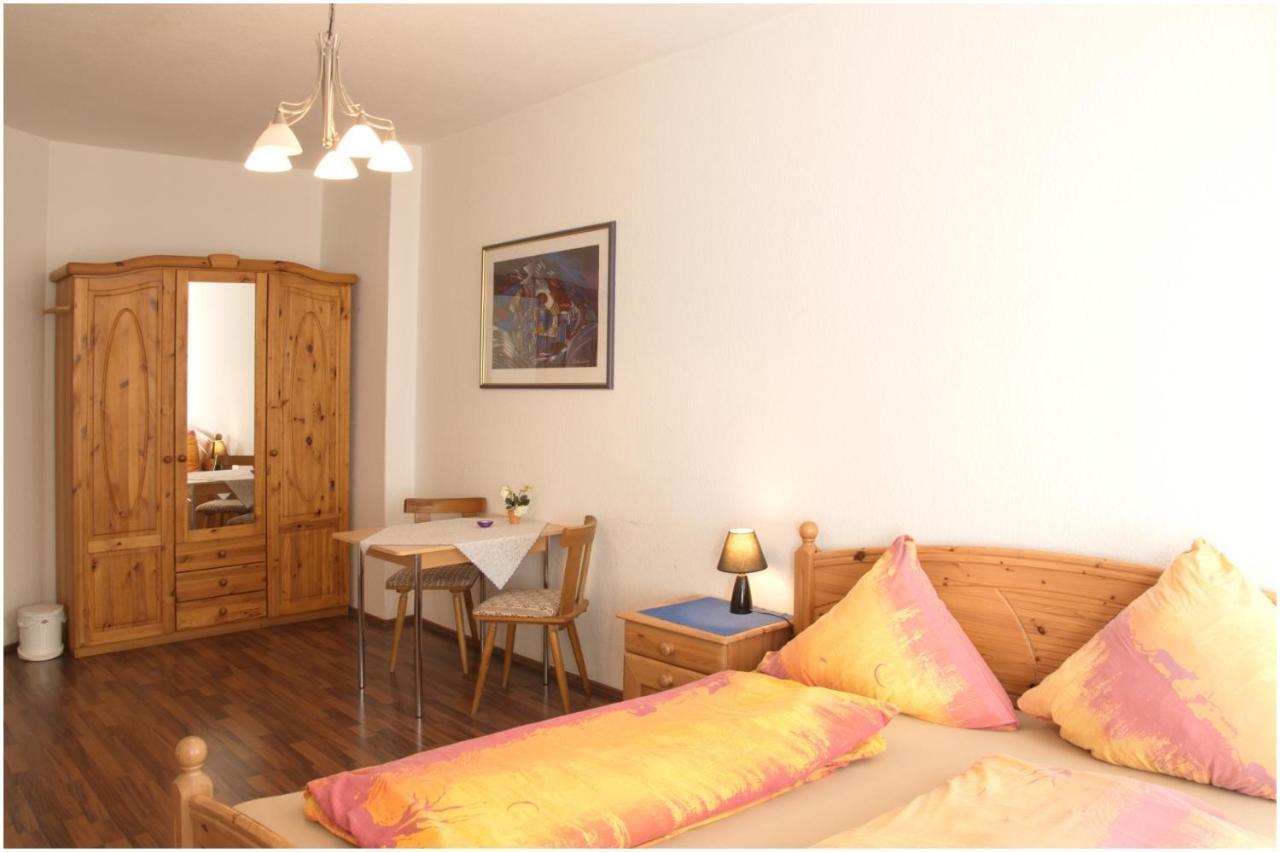 Görlitz Pension Gina מראה חיצוני תמונה